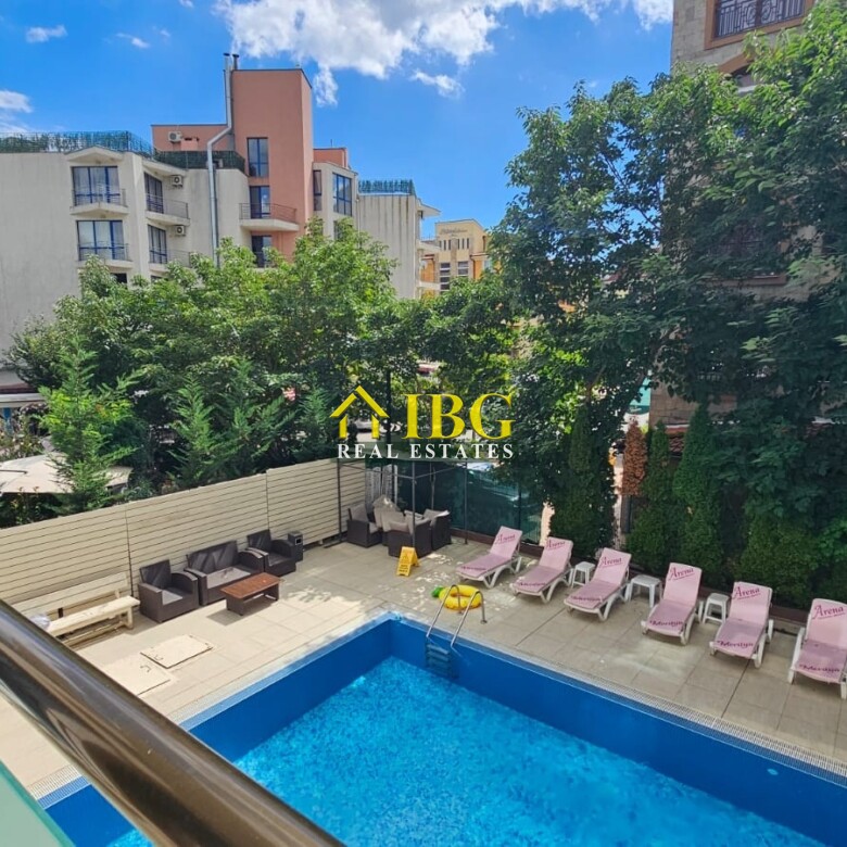 Bright and spacious one bedroom apartment with Pool View in Sun Gate, Sunny Beach