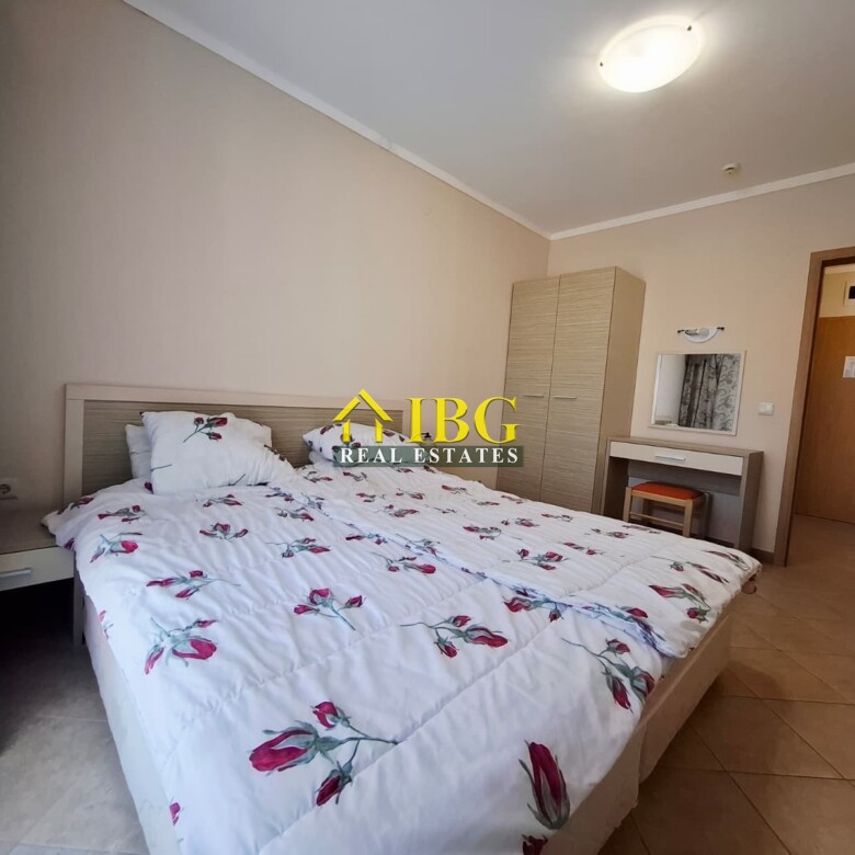 Apartment with One Bedroom and Pool View | Royal Sun, Sunny Beach
