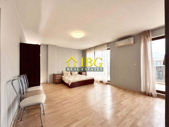 Studio with Pool and Sea View in Amadeus 11 Complex, Sunny Beach