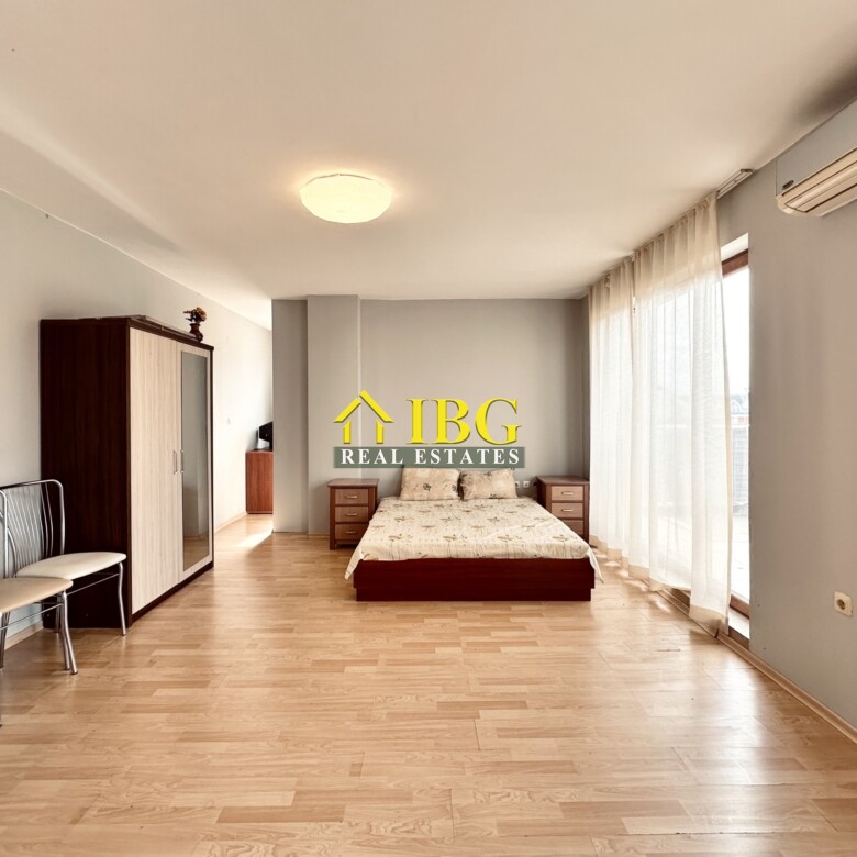 Studio with Pool and Sea View in Amadeus 11 Complex, Sunny Beach