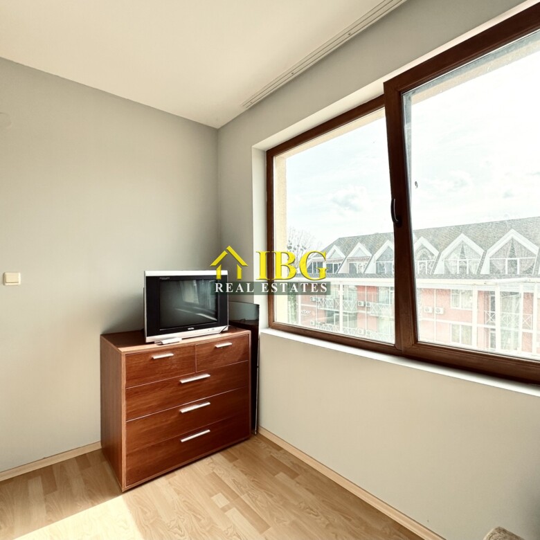 Studio with Pool and Sea View in Amadeus 11 Complex, Sunny Beach