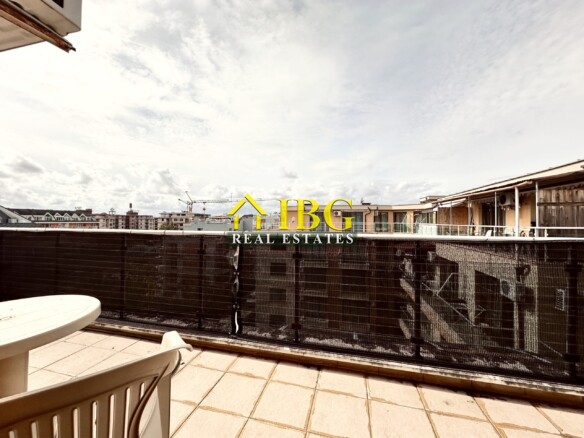 Studio with Pool and Sea View in Amadeus 11 Complex, Sunny Beach