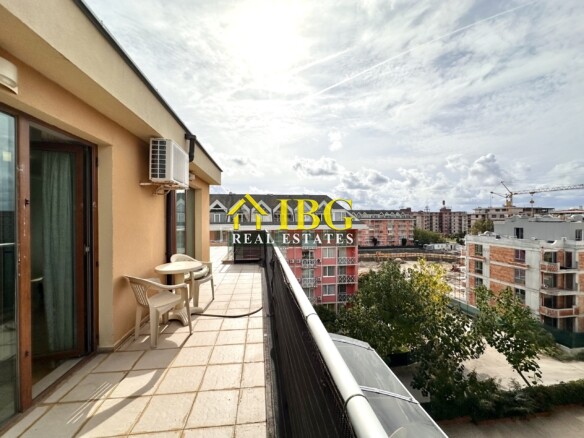 Studio with Pool and Sea View in Amadeus 11 Complex, Sunny Beach