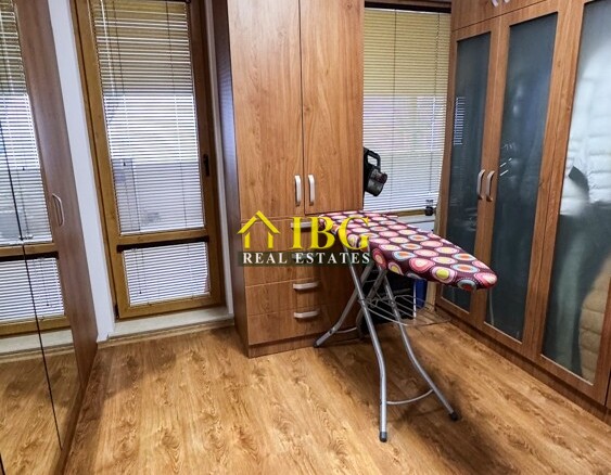 Spacious 3-Bedroom Apartment with Sea View for Sale in Villa Rossa, Ravda