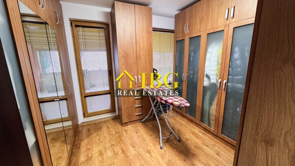 Spacious 3-Bedroom Apartment with Sea View for Sale in Villa Rossa, Ravda