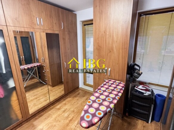Spacious 3-Bedroom Apartment with Sea View for Sale in Villa Rossa, Ravda