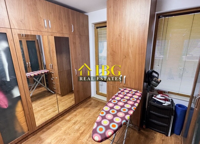 Spacious 3-Bedroom Apartment with Sea View for Sale in Villa Rossa, Ravda