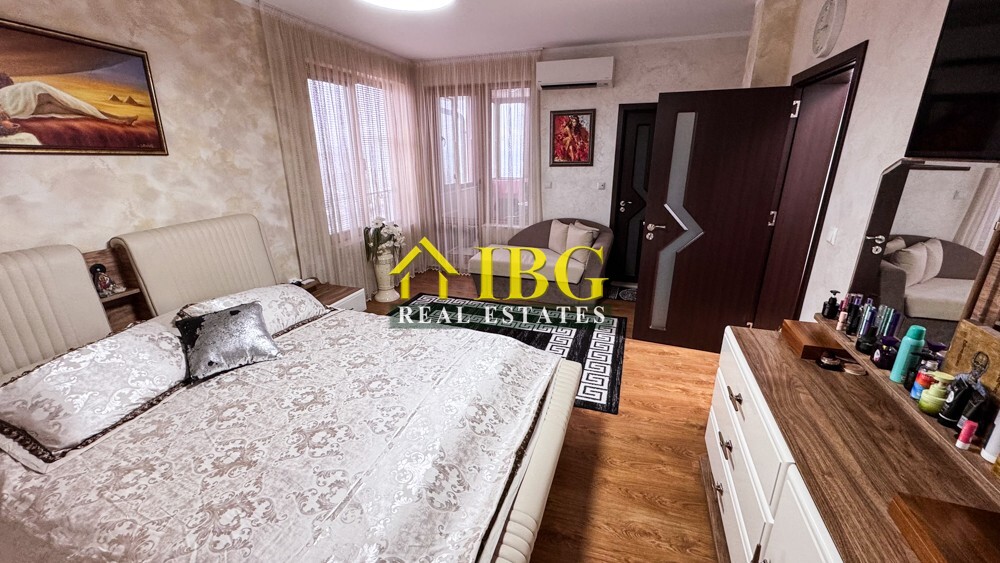 Spacious 3-Bedroom Apartment with Sea View for Sale in Villa Rossa, Ravda
