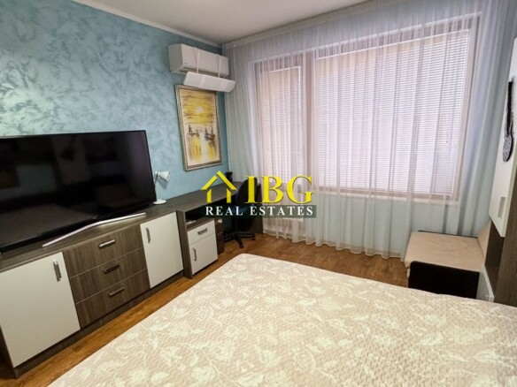 Spacious 3-Bedroom Apartment with Sea View for Sale in Villa Rossa, Ravda