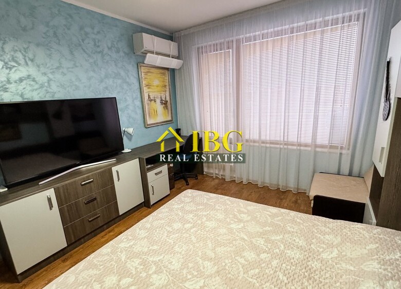 Spacious 3-Bedroom Apartment with Sea View for Sale in Villa Rossa, Ravda