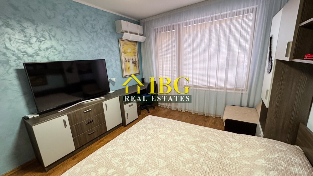 Spacious 3-Bedroom Apartment with Sea View for Sale in Villa Rossa, Ravda