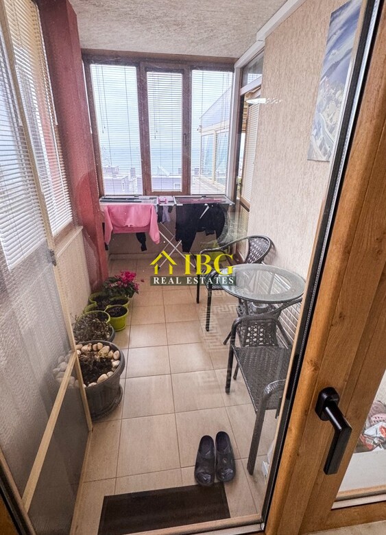 Spacious 3-Bedroom Apartment with Sea View for Sale in Villa Rossa, Ravda