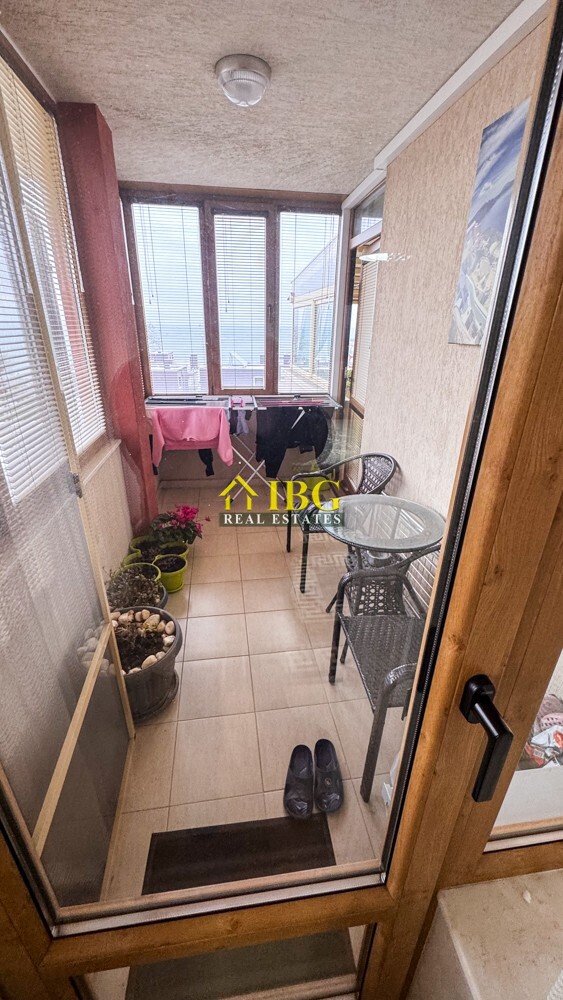 Spacious 3-Bedroom Apartment with Sea View for Sale in Villa Rossa, Ravda