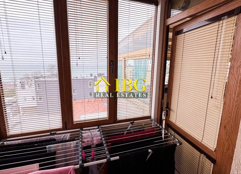 Spacious 3-Bedroom Apartment with Sea View for Sale in Villa Rossa, Ravda