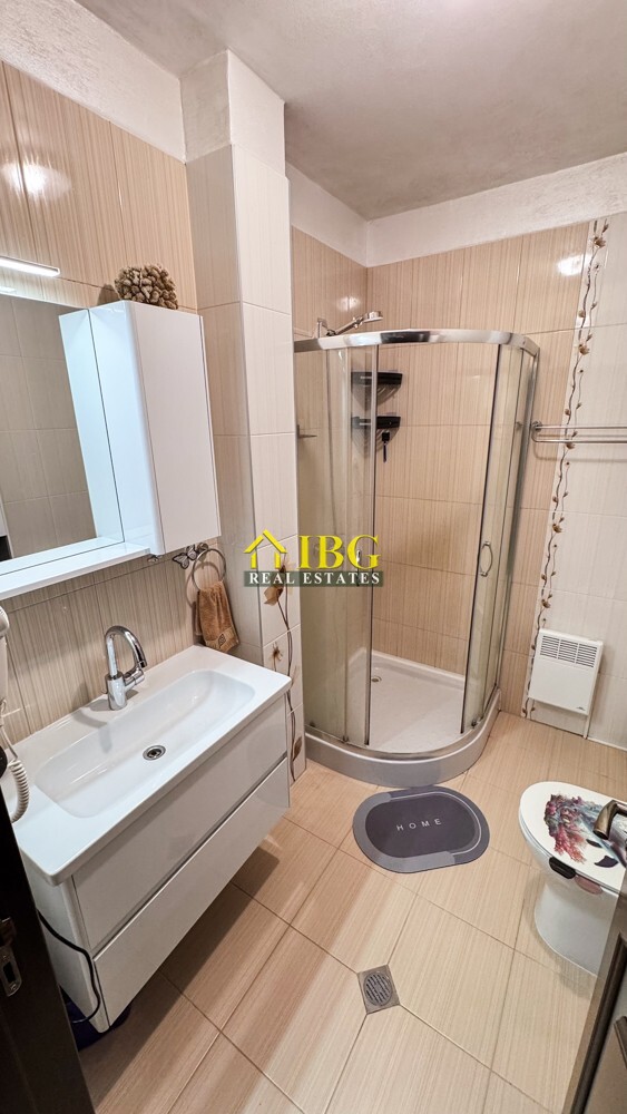 Spacious 3-Bedroom Apartment with Sea View for Sale in Villa Rossa, Ravda
