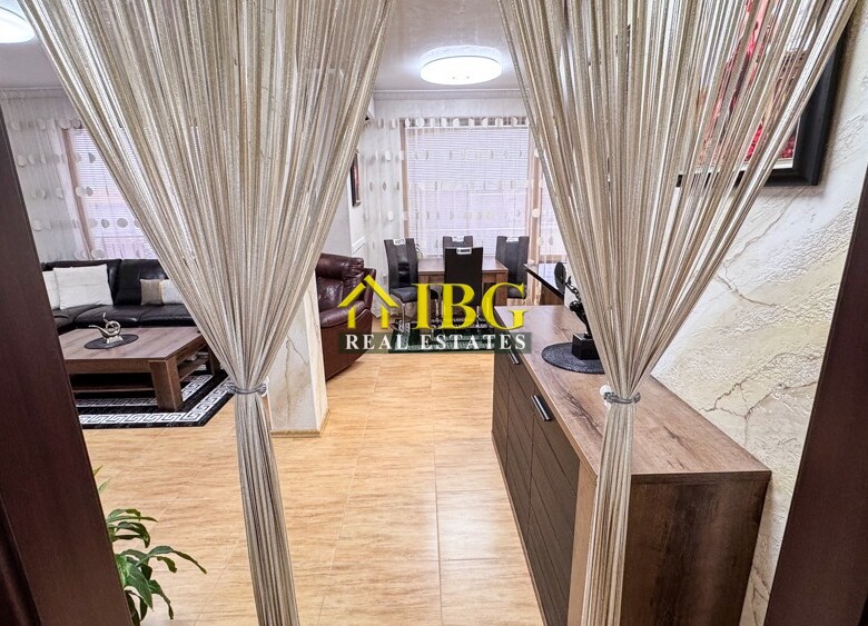 Spacious 3-Bedroom Apartment with Sea View for Sale in Villa Rossa, Ravda