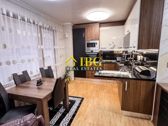 Spacious 3-Bedroom Apartment with Sea View for Sale in Villa Rossa, Ravda
