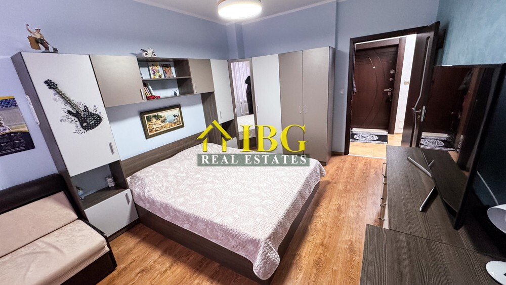 Spacious 3-Bedroom Apartment with Sea View for Sale in Villa Rossa, Ravda