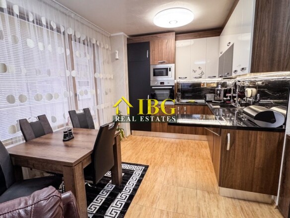 Spacious 3-Bedroom Apartment with Sea View for Sale in Villa Rossa, Ravda