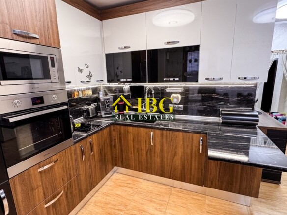 Spacious 3-Bedroom Apartment with Sea View for Sale in Villa Rossa, Ravda