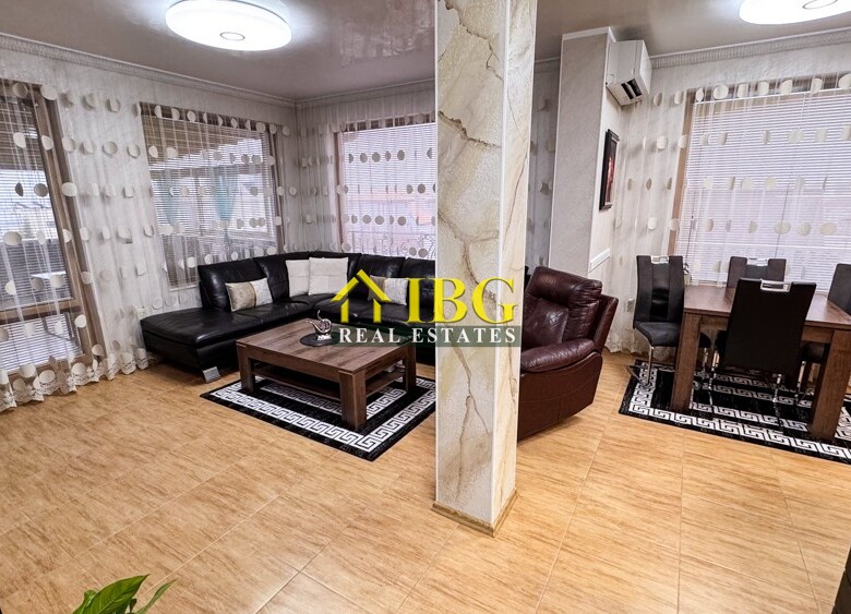 Spacious 3-Bedroom Apartment with Sea View for Sale in Villa Rossa, Ravda