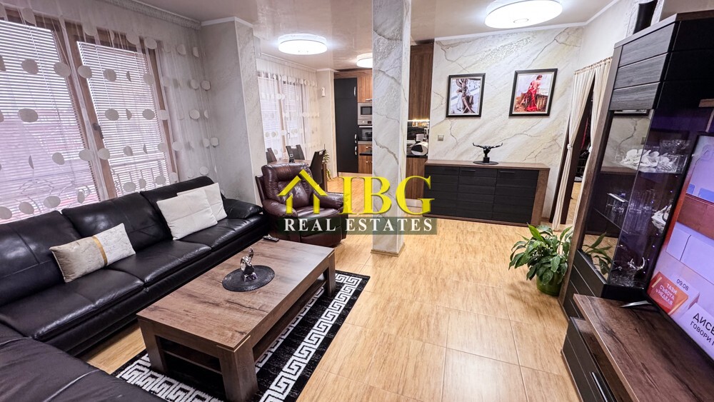 Spacious 3-Bedroom Apartment with Sea View for Sale in Villa Rossa, Ravda