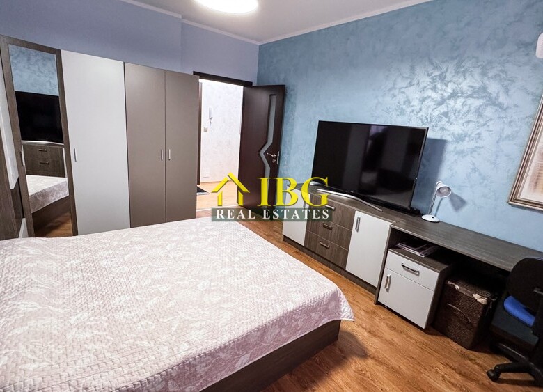 Spacious 3-Bedroom Apartment with Sea View for Sale in Villa Rossa, Ravda