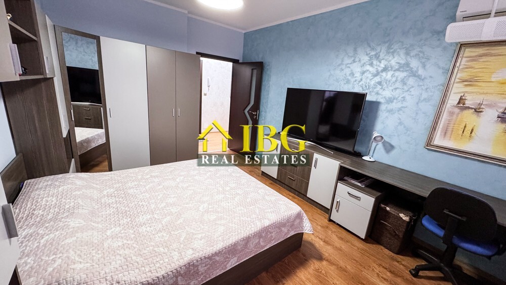 Spacious 3-Bedroom Apartment with Sea View for Sale in Villa Rossa, Ravda