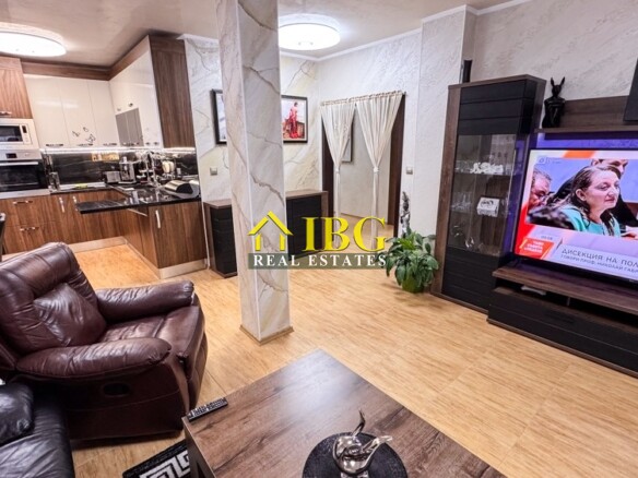 Spacious 3-Bedroom Apartment with Sea View for Sale in Villa Rossa, Ravda