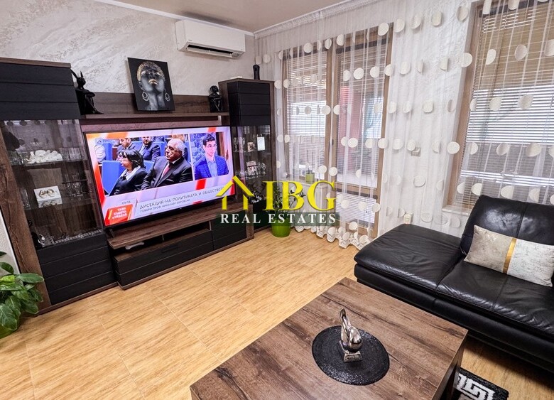 Spacious 3-Bedroom Apartment with Sea View for Sale in Villa Rossa, Ravda