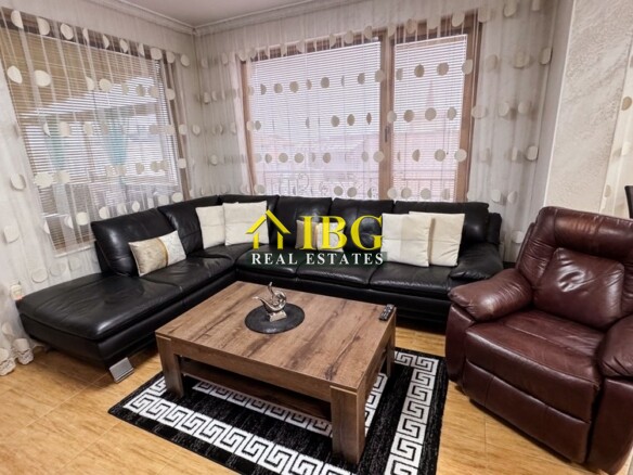 Spacious 3-Bedroom Apartment with Sea View for Sale in Villa Rossa, Ravda