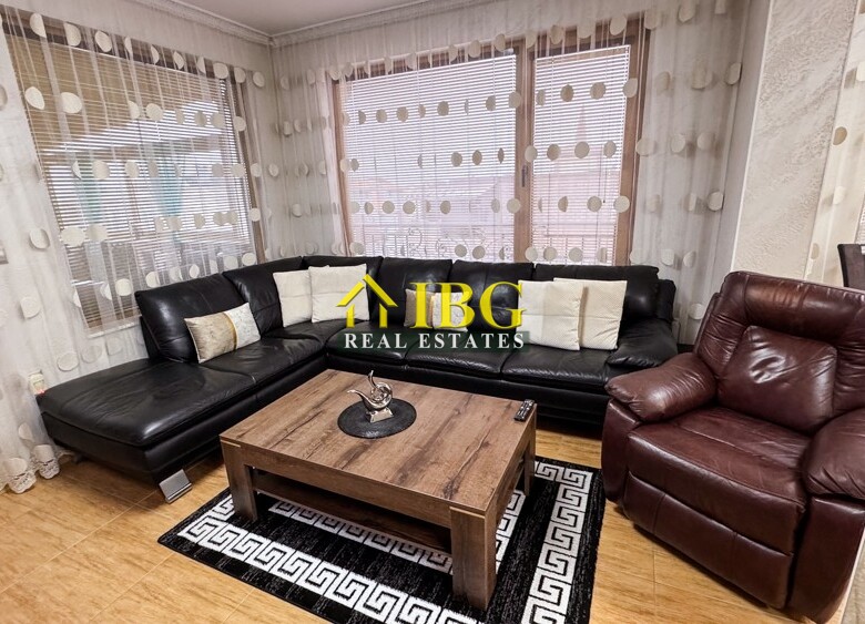 Spacious 3-Bedroom Apartment with Sea View for Sale in Villa Rossa, Ravda