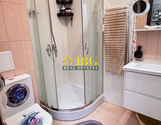 Spacious 3-Bedroom Apartment with Sea View for Sale in Villa Rossa, Ravda