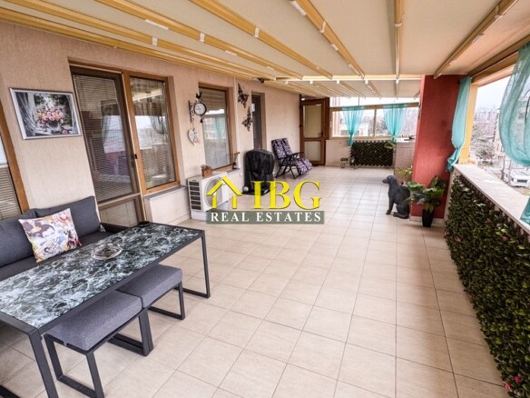 Spacious 3-Bedroom Apartment with Sea View for Sale in Villa Rossa, Ravda