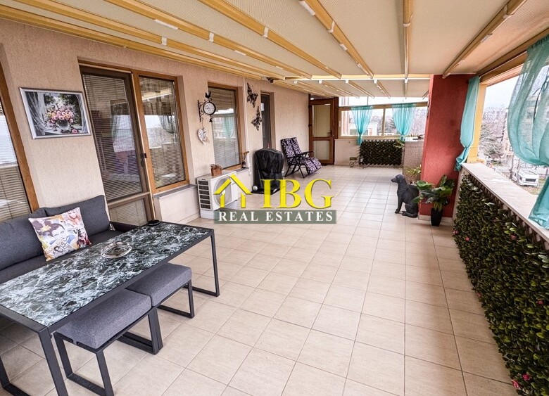 Spacious 3-Bedroom Apartment with Sea View for Sale in Villa Rossa, Ravda