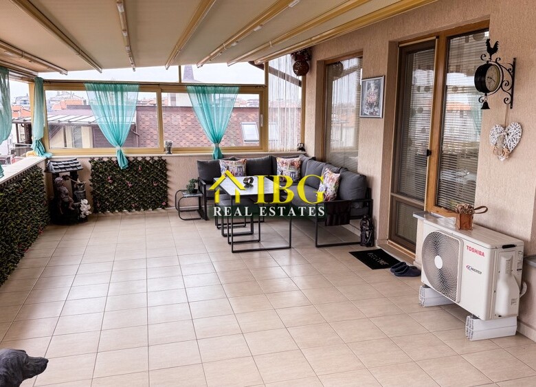 Spacious 3-Bedroom Apartment with Sea View for Sale in Villa Rossa, Ravda
