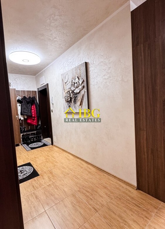 Spacious 3-Bedroom Apartment with Sea View for Sale in Villa Rossa, Ravda