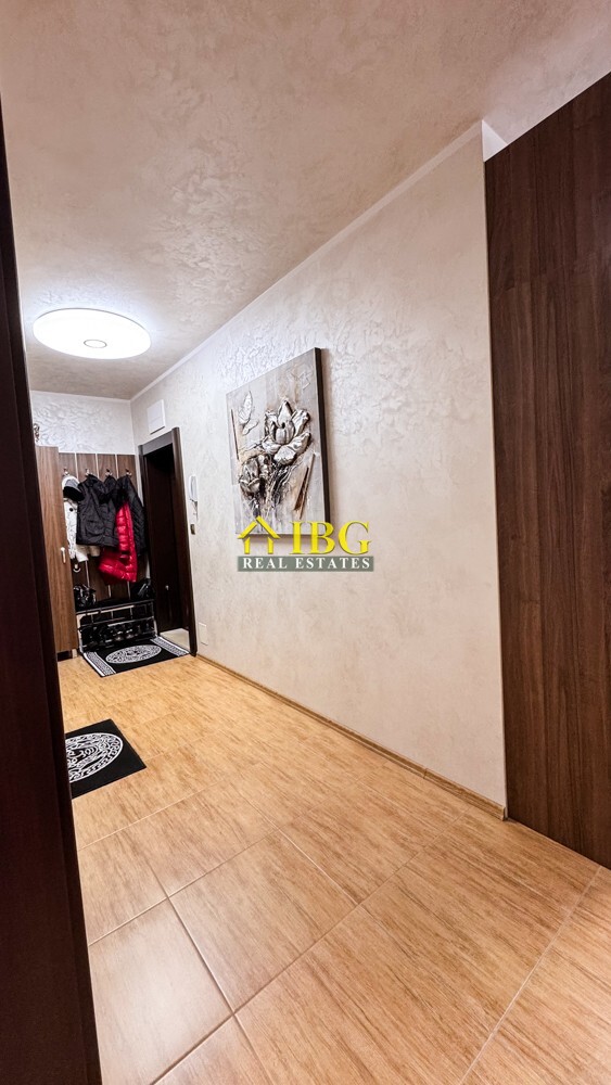 Spacious 3-Bedroom Apartment with Sea View for Sale in Villa Rossa, Ravda