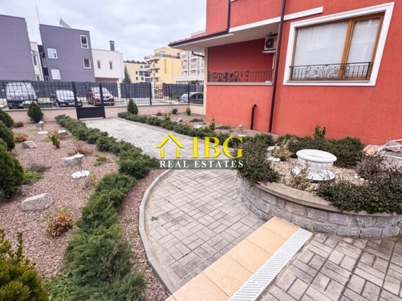 Spacious 3-Bedroom Apartment with Sea View for Sale in Villa Rossa, Ravda