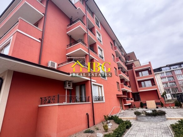 Spacious 3-Bedroom Apartment with Sea View for Sale in Villa Rossa, Ravda