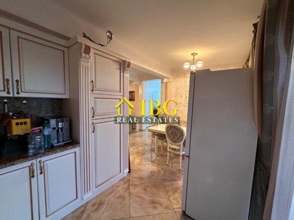Spacious 2-Bedroom Apartment in Venera Palace, Sunny Beach