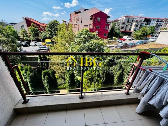 Spacious 2-Bedroom Apartment in Helios Complex, Sveti Vlas