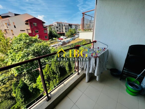 Spacious 2-Bedroom Apartment in Helios Complex, Sveti Vlas