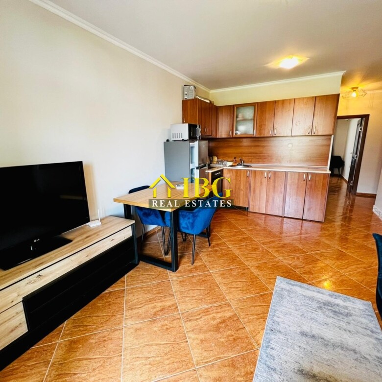Spacious 2-Bedroom Apartment in Helios Complex, Sveti Vlas