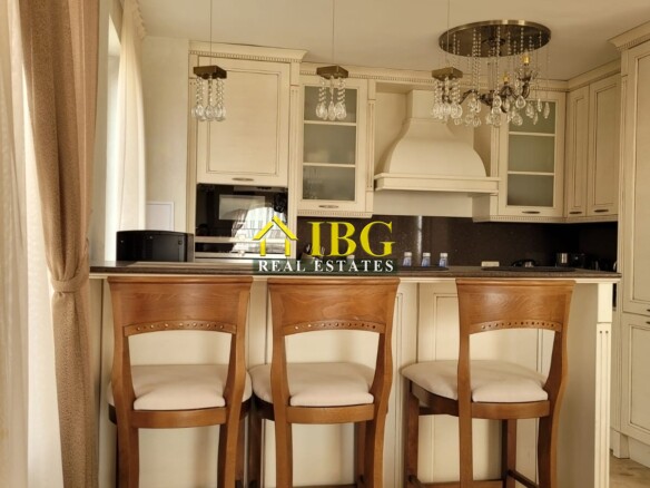 Luxurious Three-Level Maisonette with Sea Views in Arthur Complex, Sveti Vlas