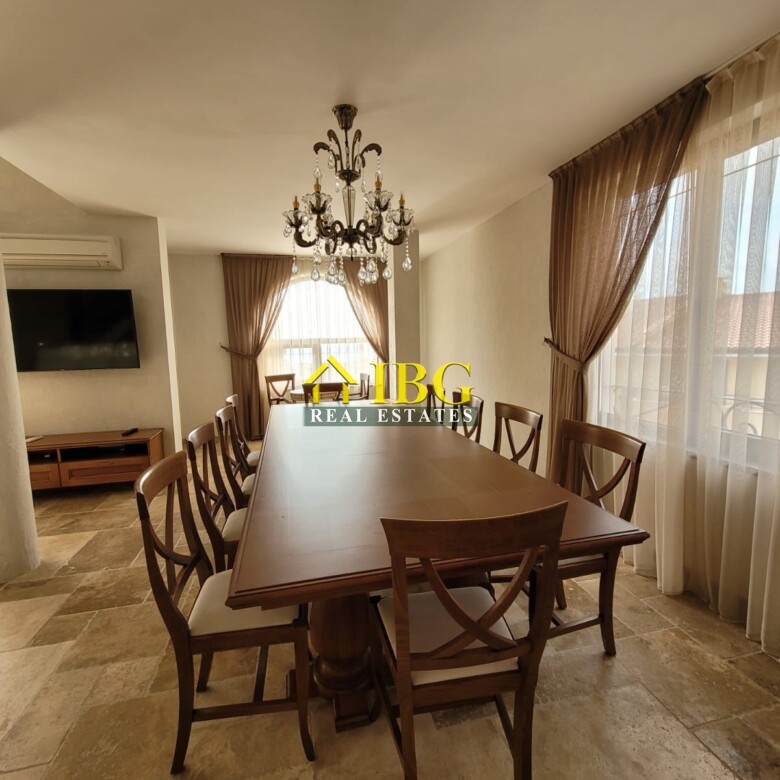 Luxurious Three-Level Maisonette with Sea Views in Arthur Complex, Sveti Vlas