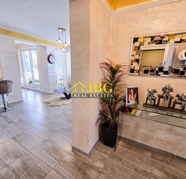 Spacious 2-Bedroom Apartment in Sea Dreams, Sunny Beach