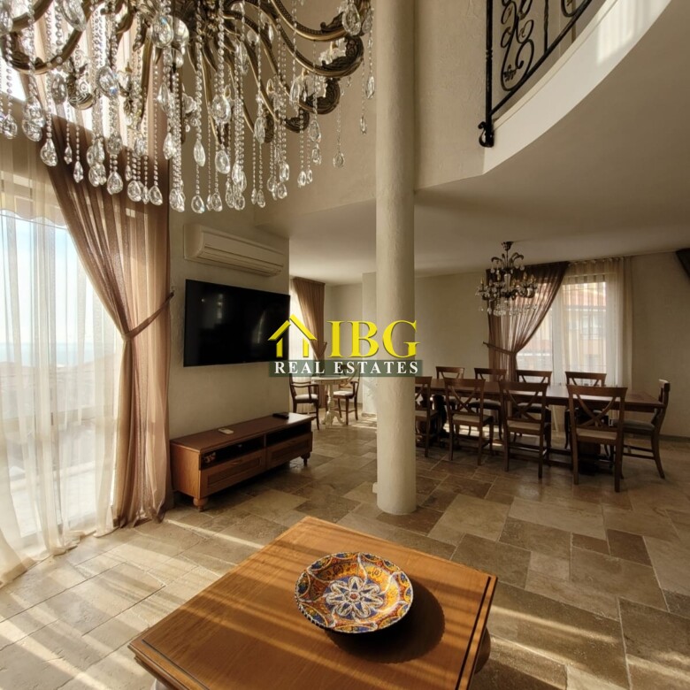 Luxurious Three-Level Maisonette with Sea Views in Arthur Complex, Sveti Vlas