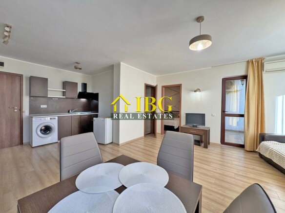 Bright 1-Bedroom Apartment with Pool View – Camelot, Sunny Beach