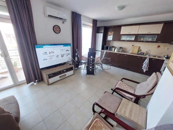 3-Bedroom Maisonette Apartment in Sunny Day 3 Complex, Sunny Beach
